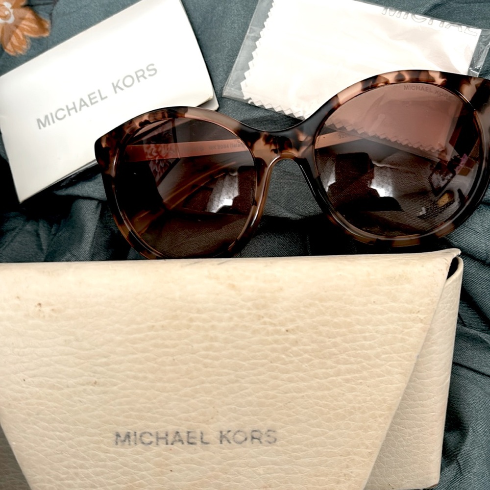 MK Sunglases